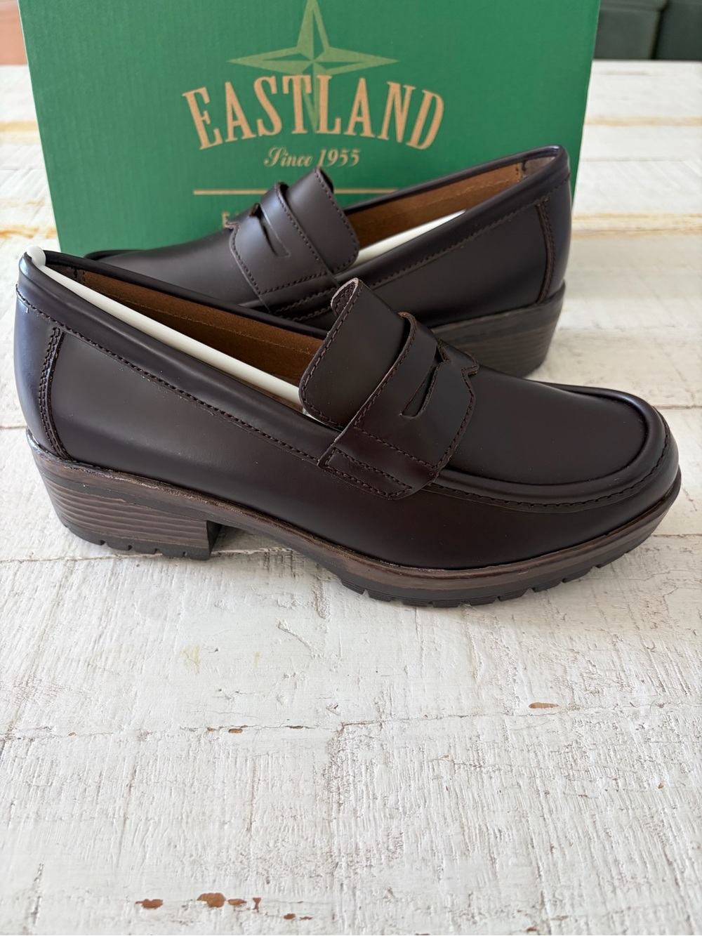 Eastland Sonya Penny Loafers NEW size 7.5 Burgundy Leather Chunky Lug Sole